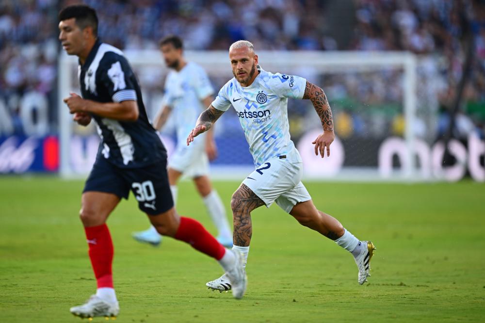 机敏前插破门，当选全场最佳，芒特越踢越好了，继续加油！